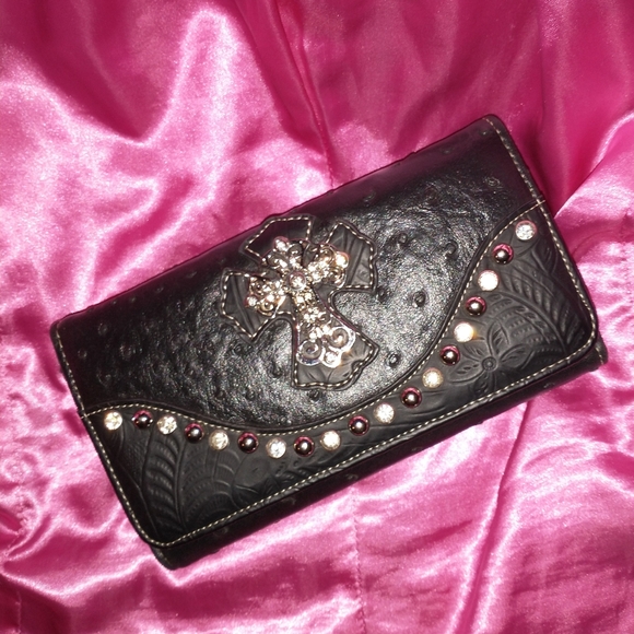 Ladies Wallet - Picture 3 of 11